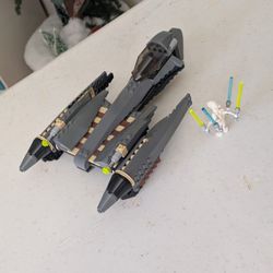 LEGO Grievous Starfighter [Minifigure Included]