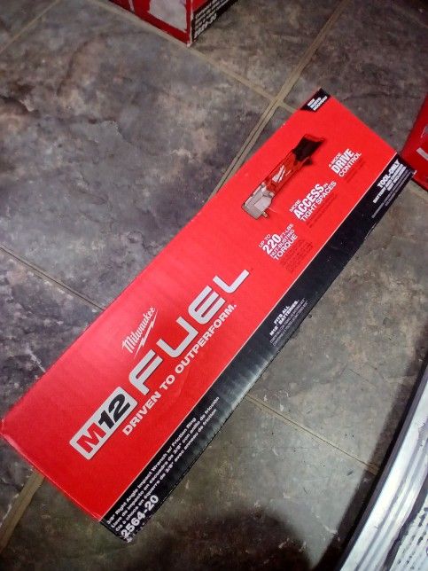 Milwaukee New 3/8" Impact Wrench 12M Fuel