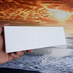 Rose Gold Apple Watch Series 10 Brand New Sealed 42mm 