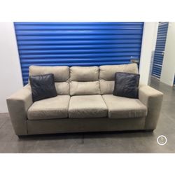 Comfortable Gray Couch (free delivery) 
