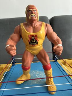 Vintage 12in WWF Hulk Hogan Talking Figure 
