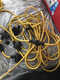 Extencion con 5 sockets y 50 ‘ pies de largo