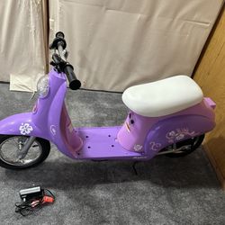 Razor Pocket Mod Electric Scooter/Moped Like New with Charger