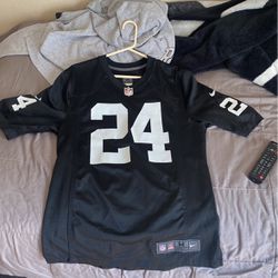 Marshawn Lynch Jersey for Sale in Mandres-les-roses, IDF - OfferUp