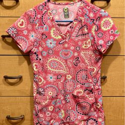 Med Couture Prints Activate Scrub Top with Pockets - XS