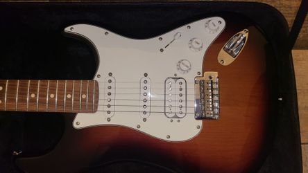 Fender Stratocaster Sunbursr Electric Guitar