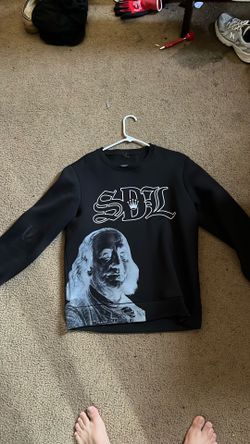 Sdl crew neck medium