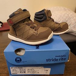 Stride rite 4.5M shoes