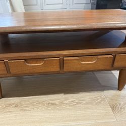 Coffee Table  - Storage!!