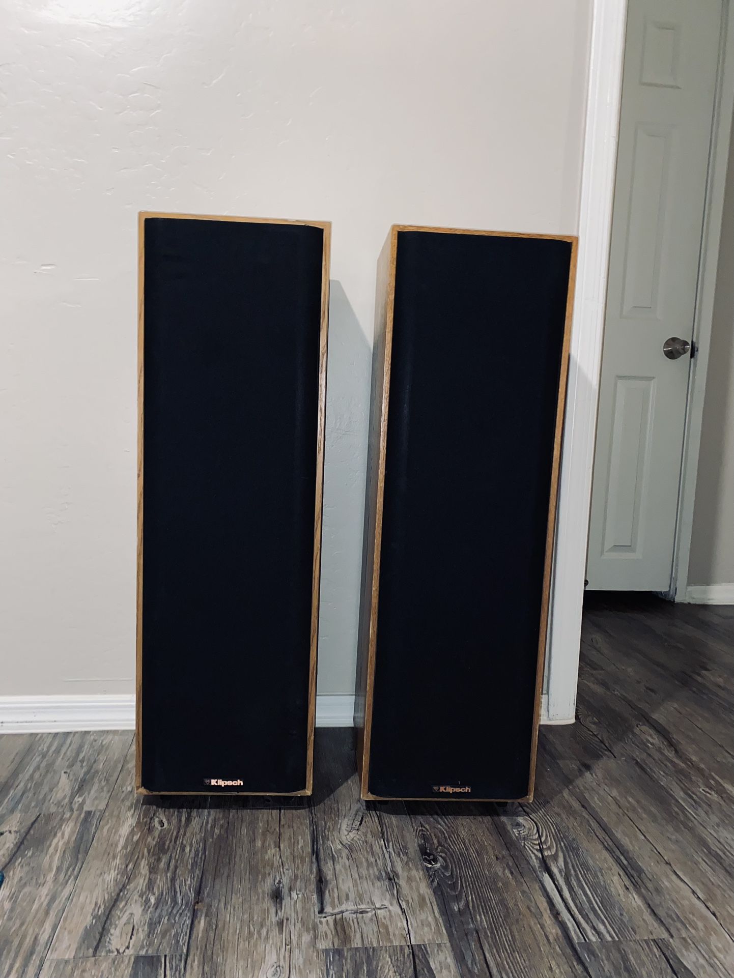 Klipsch Speakers (KG 3.5 Medium Oak) 