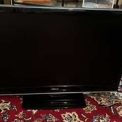 Toshiba Tv 39 by 27 works greatest with remote 