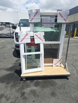 21 x 38 Single Hung Dual Pane Vinyl  Window