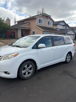 2013 Toyota Sienna