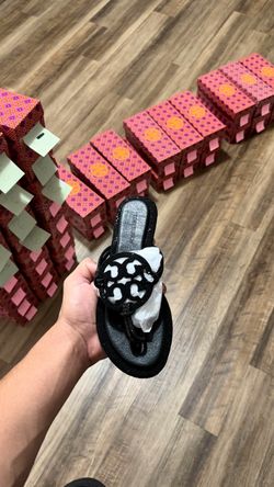 Tory Burch sandals bulk
