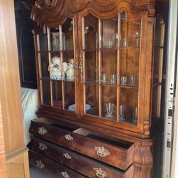 Beautiful China Cabinet Hutch 