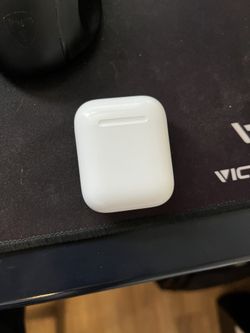 Apple AirPods 2nd Generation