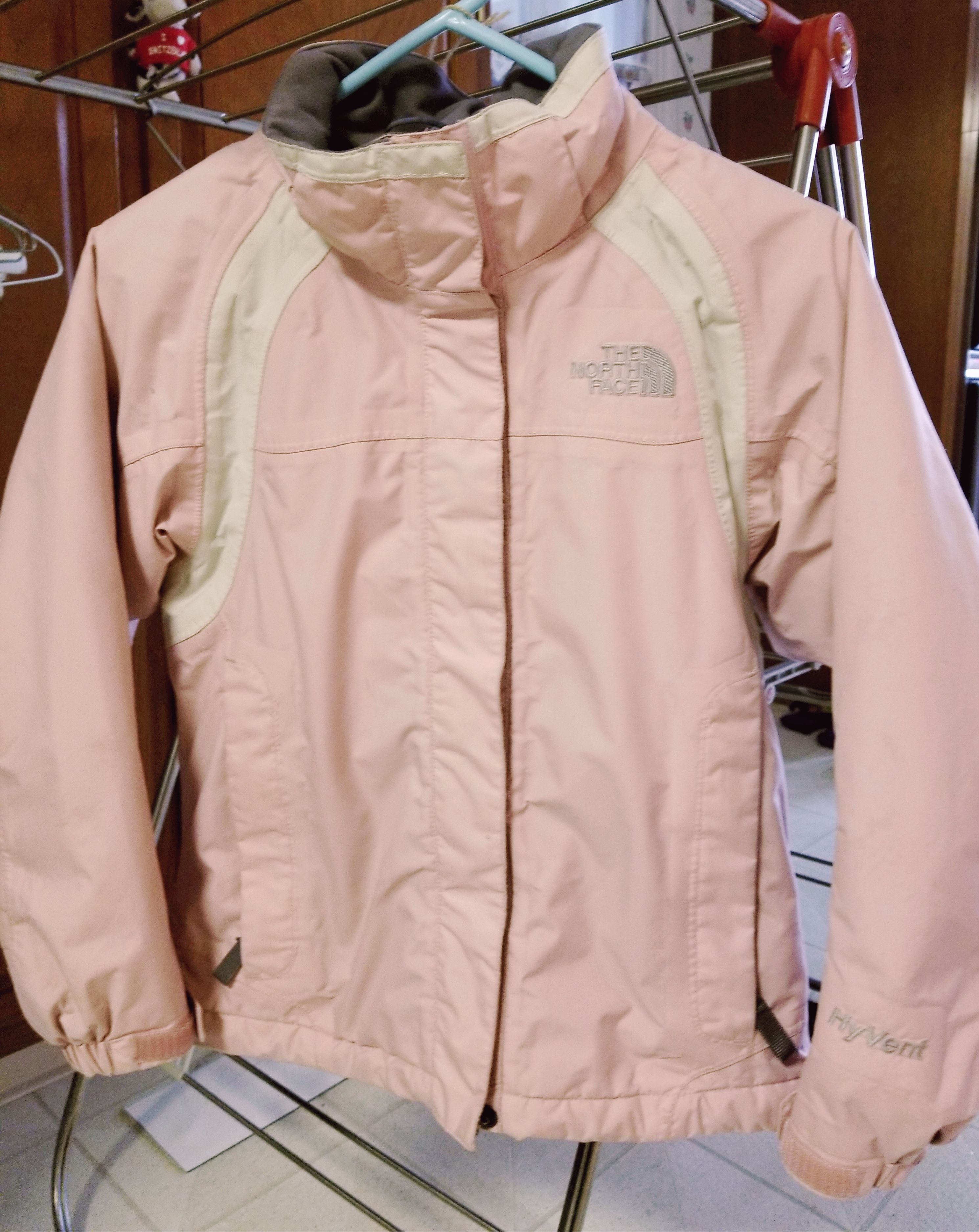 The North Face girl's/filles S/P pink ,gray colors Jacket with hood