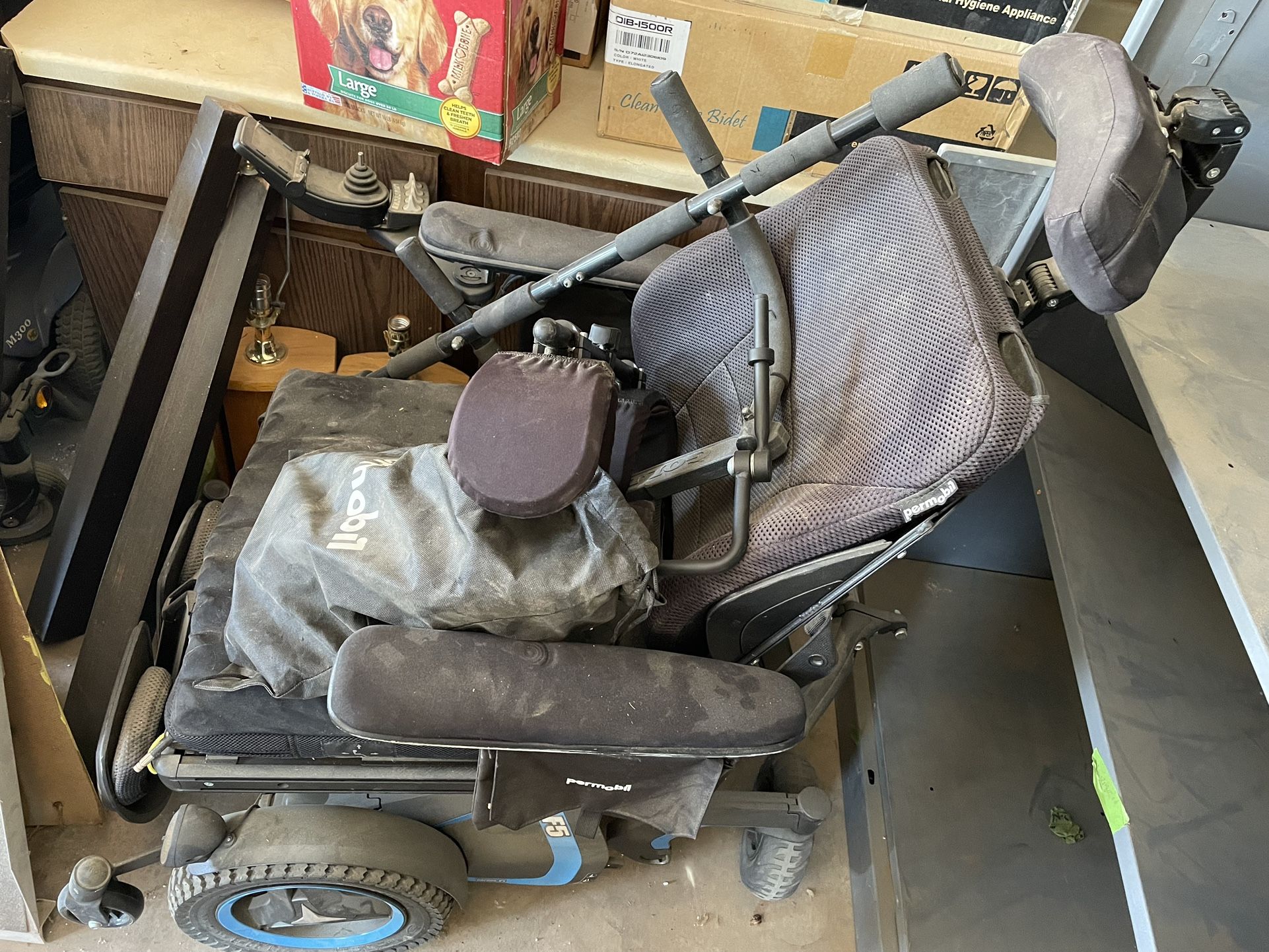 Wheelchair & Lift