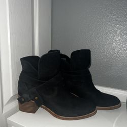 Uggs Boot Size 7