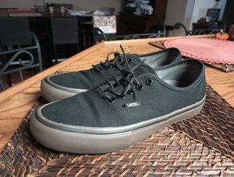 Vans Authentic Pro Ultra-Cush Skate Shoes Size 8 Men Black Gum Sole