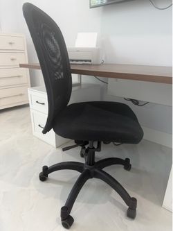 Modern Office Desk