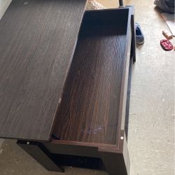 Great condition coffee table with Storage