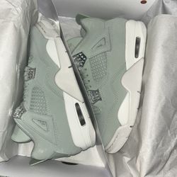 Wmns Jordan 4s