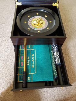 Tommy Bahama Paradise Casino Roulette Wheel Set for Sale in