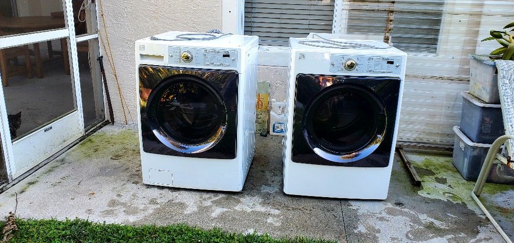Kenmore/LG Washer and Gas Dryer