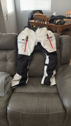 REV’IT! Motorcycle Pants Size 2 Women Or Waist 32 Men’s