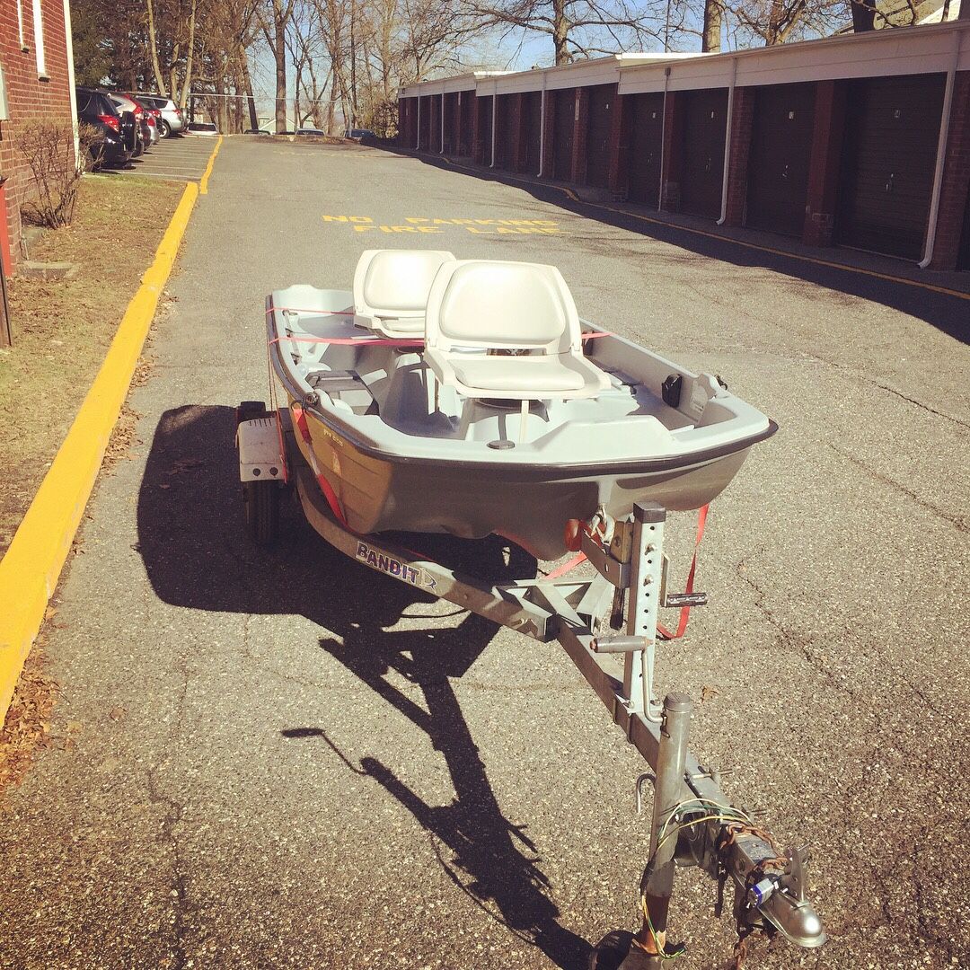 2013 Sun Dolphin Pro 102