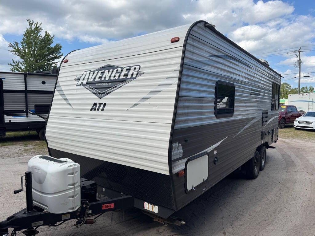 2018 Prime Time RV Avenger