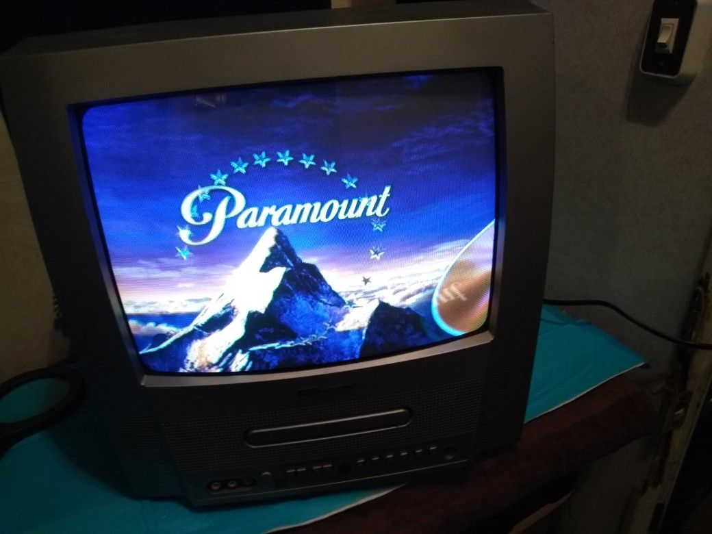 Emerson 80s Vintage Portable TV with built-in DVD
