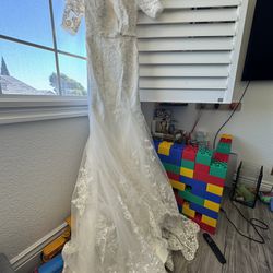 Brand New Off White Wedding Gown With Tail  Wedding Dress
