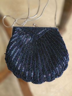 Vtg Iridescent Navy Blue Glass Bead Sea Shell Purse Cocktail Kiss Lock Clutch