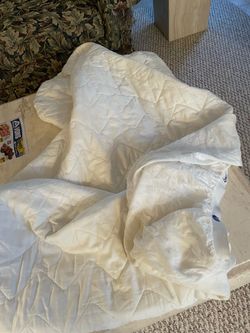 Bed Glove quilted mattress pad