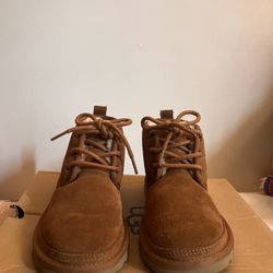 Ugg Women Boots Size 5