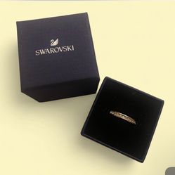 Swarovski Crystal Ring in Gold Size 7