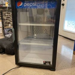 Medium Refrigerator