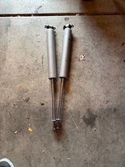 Rough country 4.5lift-6inch xj/tj shocks
