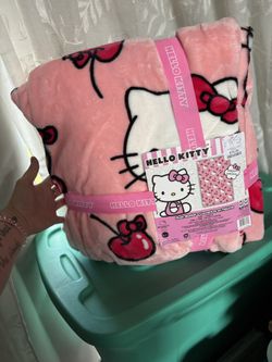 Hello Kitty Cherry Twin