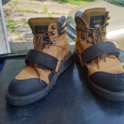 Cougar Paw Roofing Boots