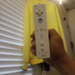 Original Nintendo Wii/Wii U Remote 20$