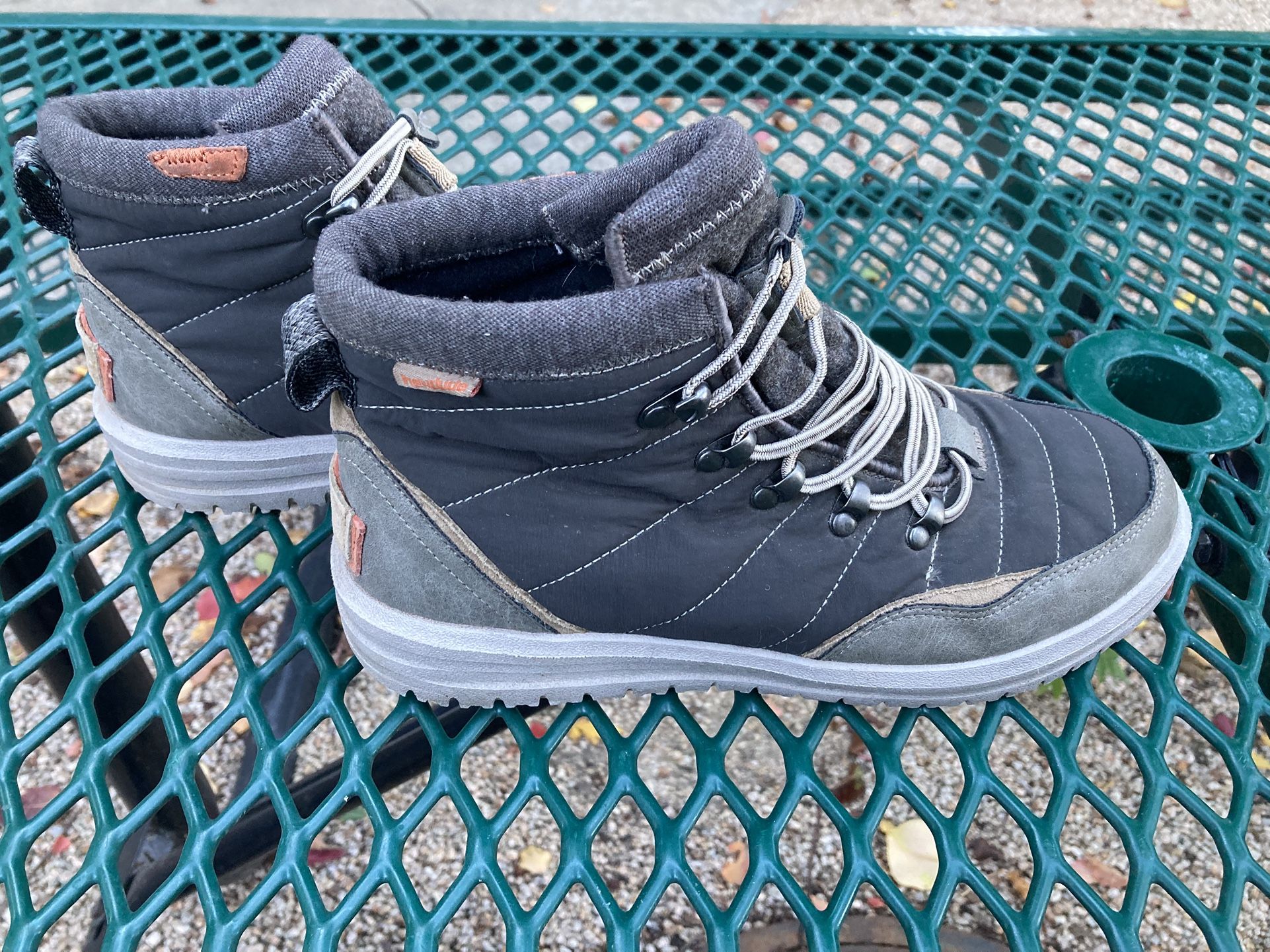 HeyDude Ankle Boot US Size 6 EU 39