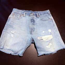 501 '93 Straight 8" Jean Shorts lightwash denim fringed distressed cotton 33w
