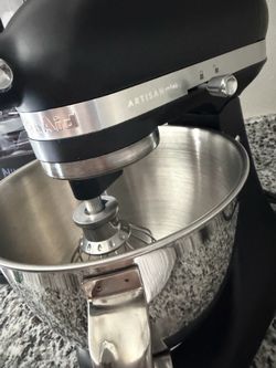 Artisan Mini Kitchen Aid mixer