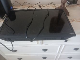 Tv with wall mount