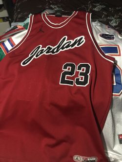Air Jordan jersey size large like new
