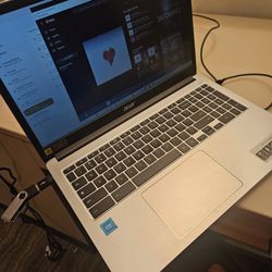 Acer Chromebook Like New.200