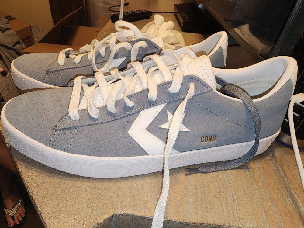 Converse Shoes Size 10.5